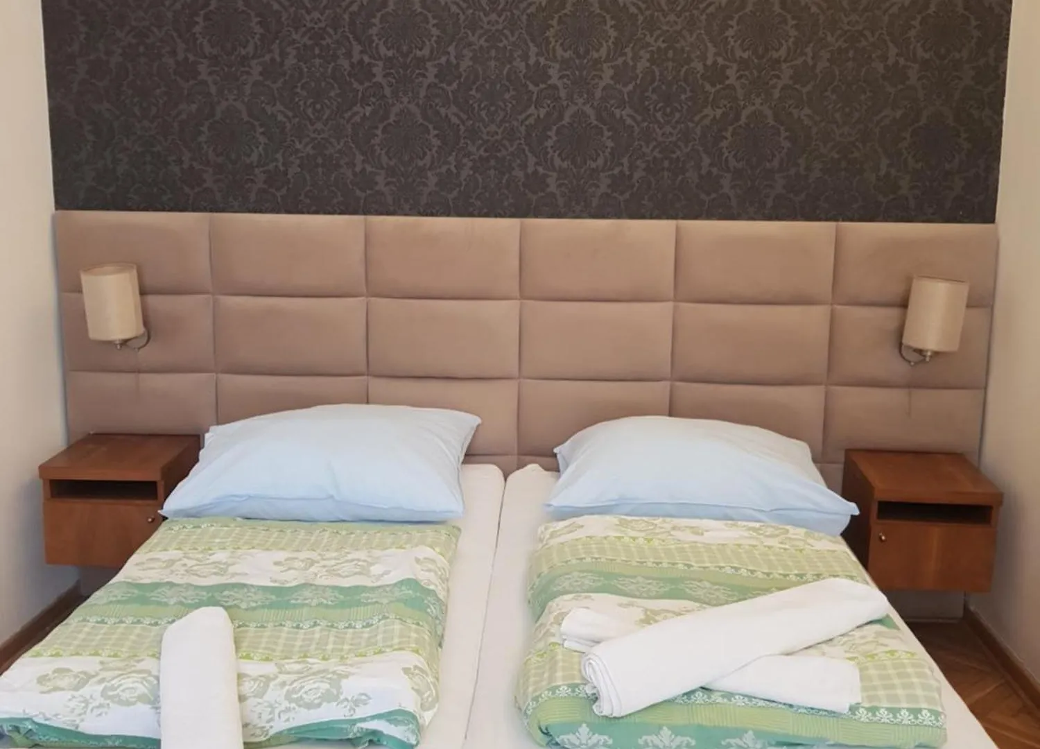 Chmielna 5 Rooms & Apartments Varsavia
