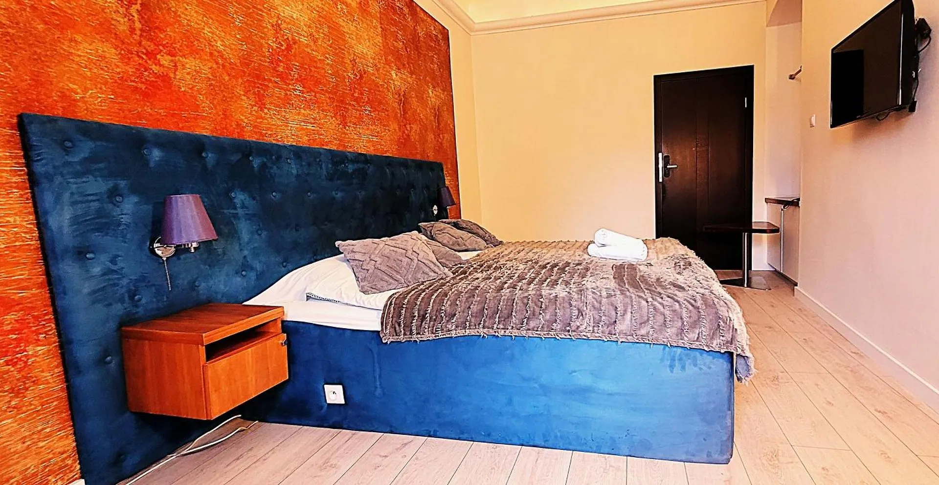 Chmielna 5 Rooms & Apartments Varsavia 0*,  Polonia