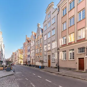 Ogarna Baltus, Main Old Town By Downtown , Gdansk Polonia