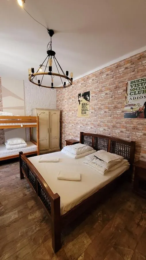 ורשה Chmielna 5 Rooms & Apartments 0*,