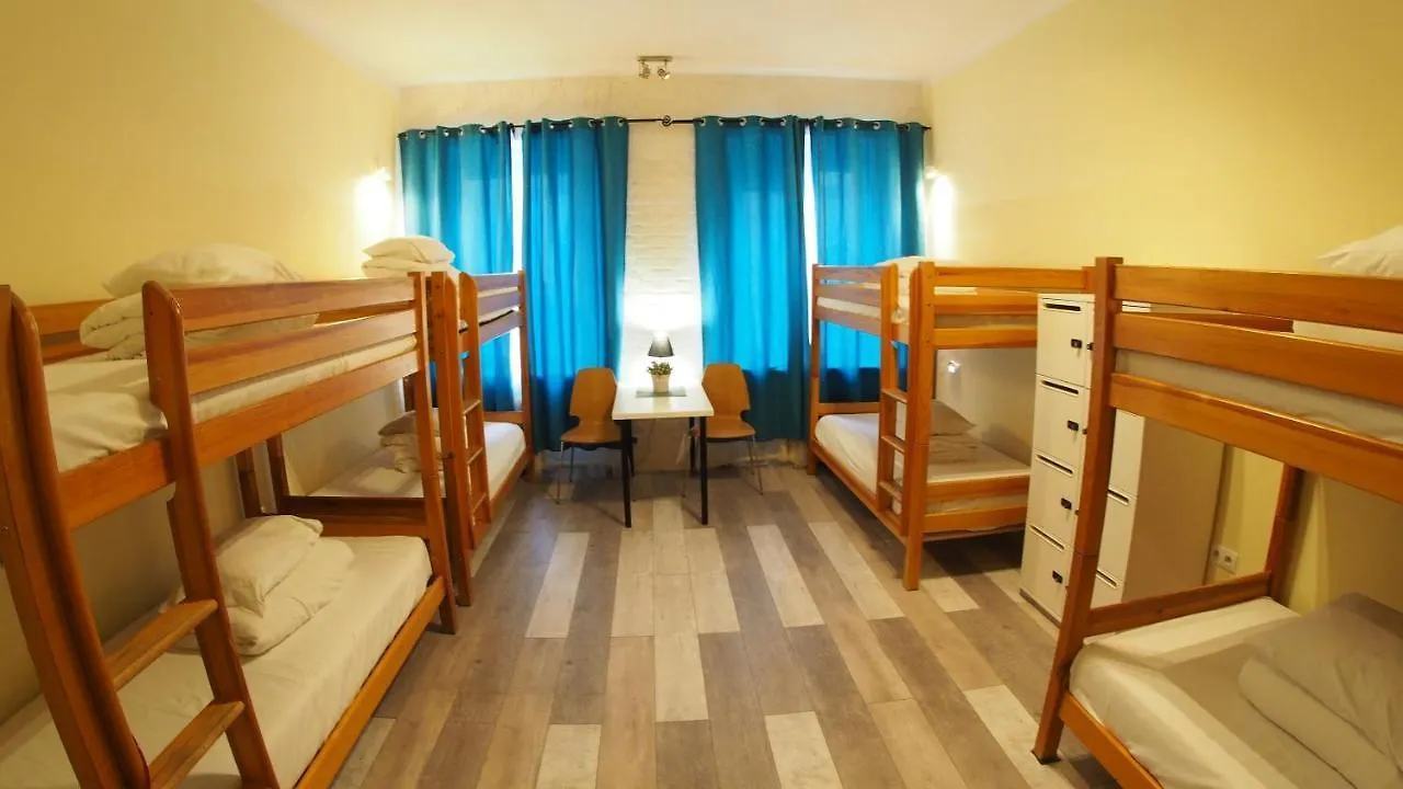 Chmielna 5 Rooms & Apartments Varşova 0*,  Polonya