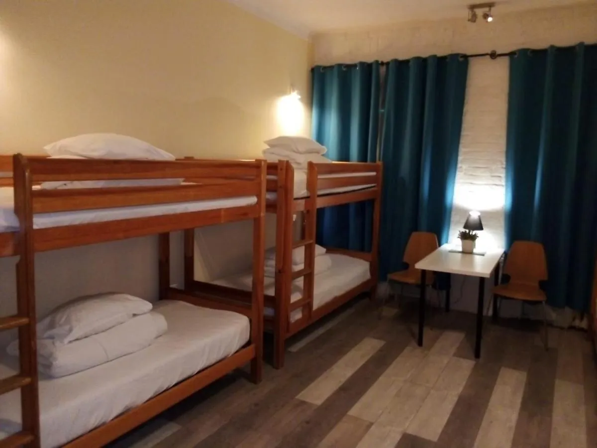 Chmielna 5 Rooms & Apartments Varşova 0*,  Polonya