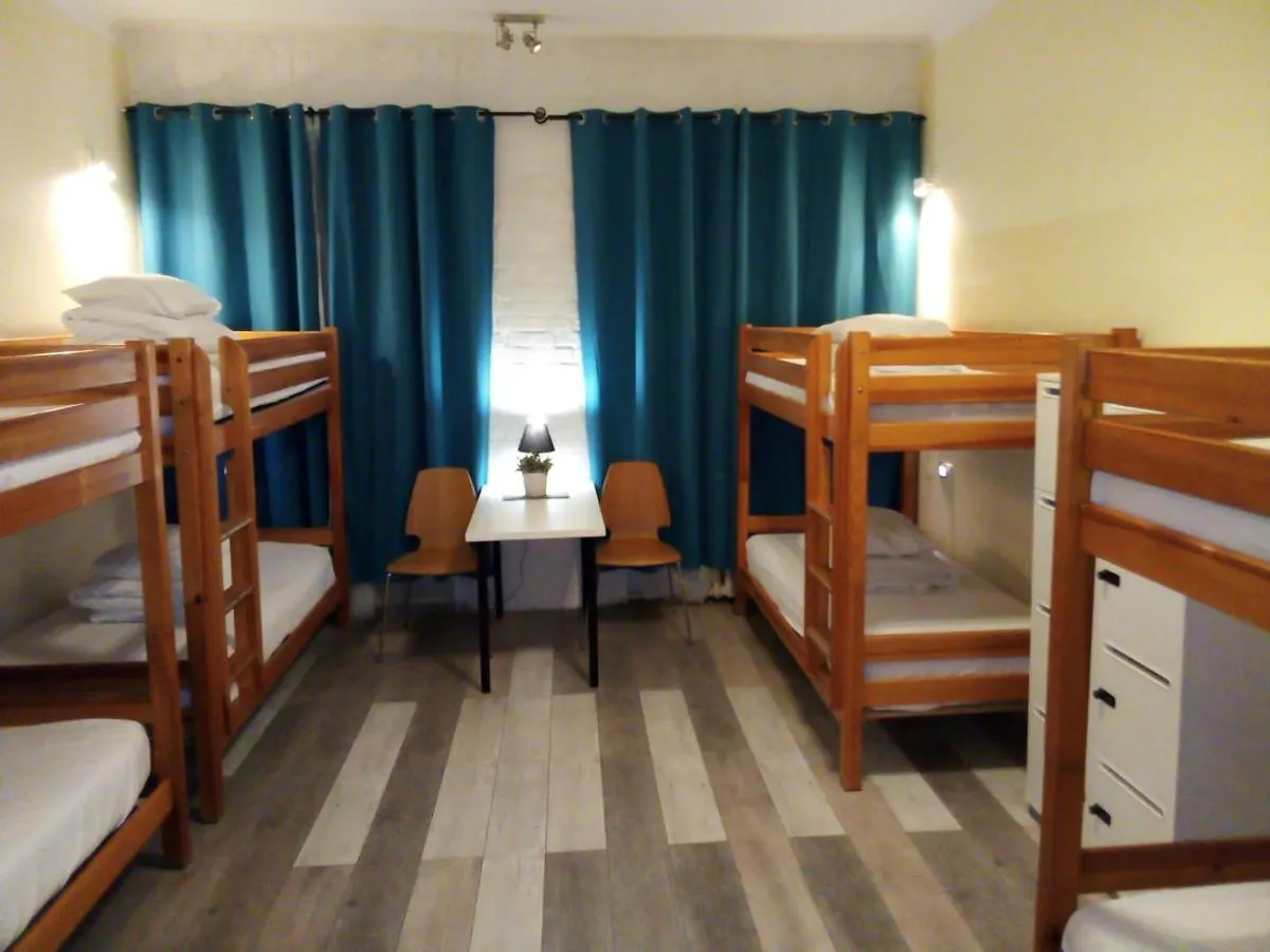 Chmielna 5 Rooms & Apartments Varşova