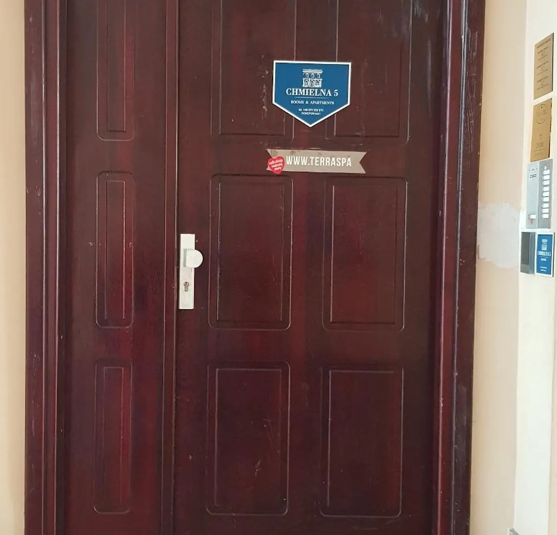 Hostel Chmielna 5 Rooms & Apartments Varşova