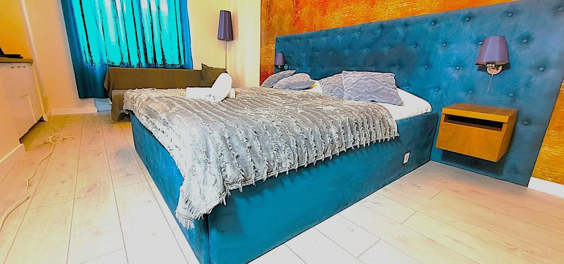 Chmielna 5 Rooms & Apartments Varşova Hostel